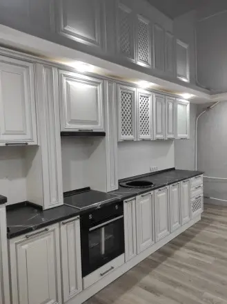 Кухня Массив Бианко патина серебро