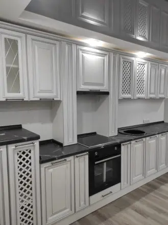 Кухня Массив Бианко патина серебро